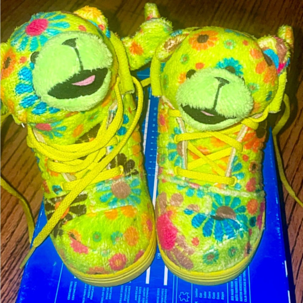 Toddler Adidas Jeremy Scott teddy bear sneakers sz. US 5.5 like new